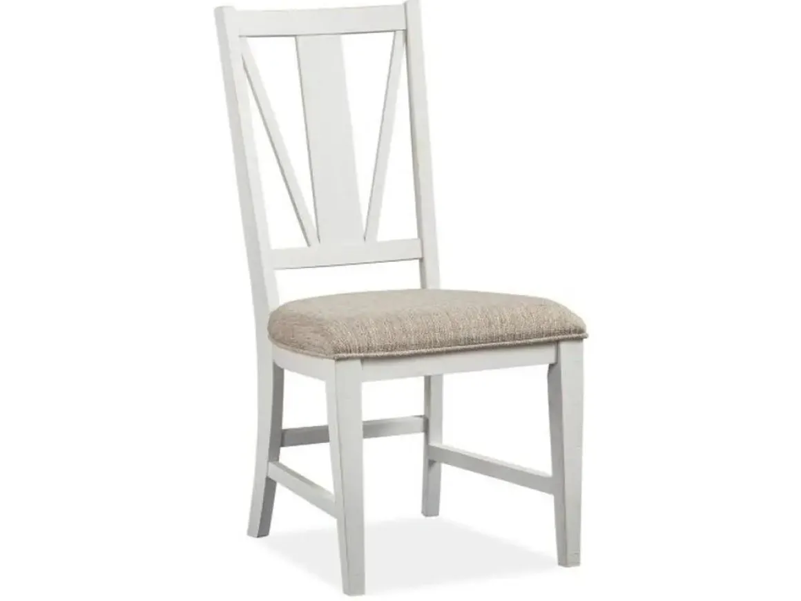 Bay Creek Extendable Dining Table & 6 V-Back Chairs In Toasted Nutmeg