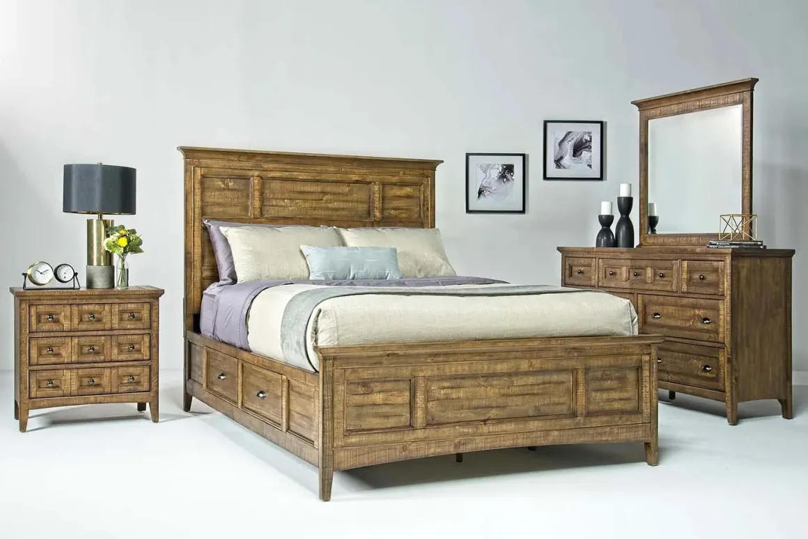 Bay Creek Panel Bed In Light Gray, Queen