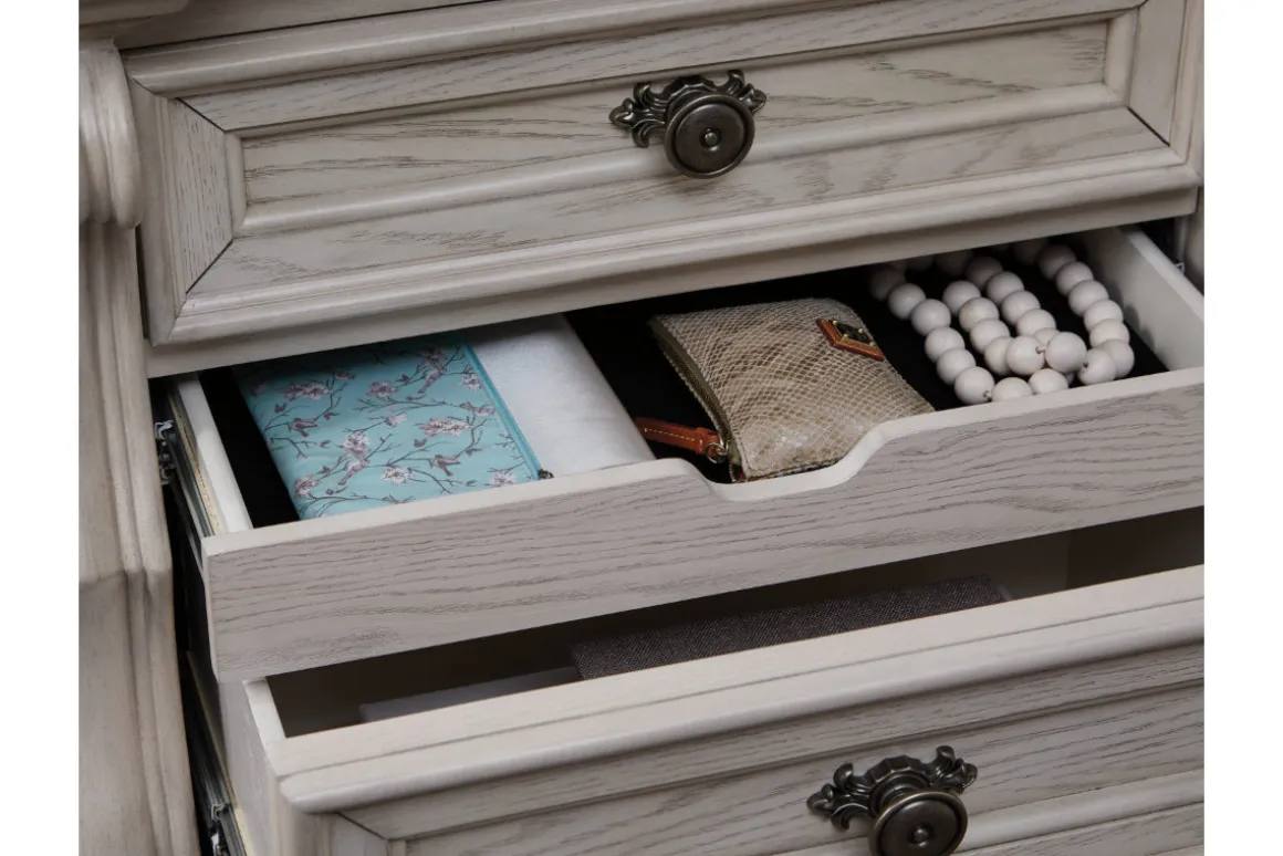 Bruchandi Nightstand In Antique White