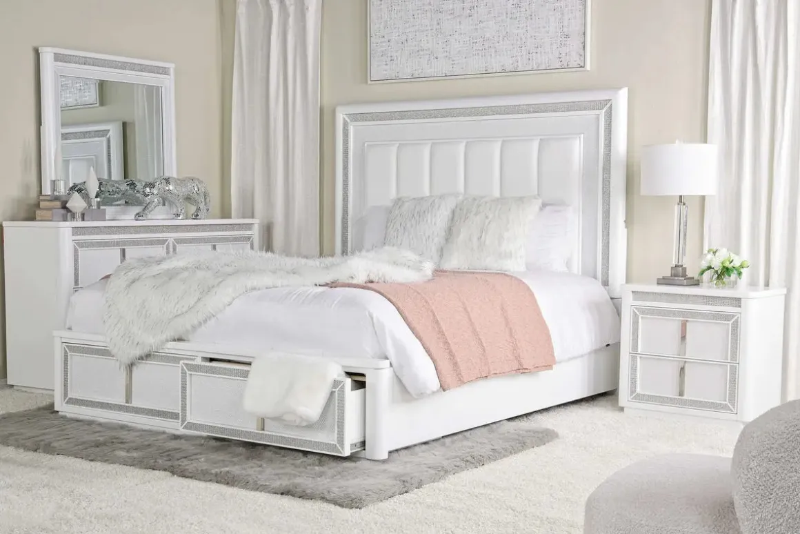 Chalanna Storage Bed In White, Queen