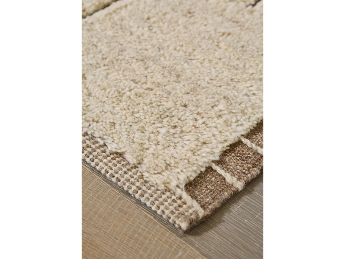 Clayman Rug In Beige/Brown, 5x7