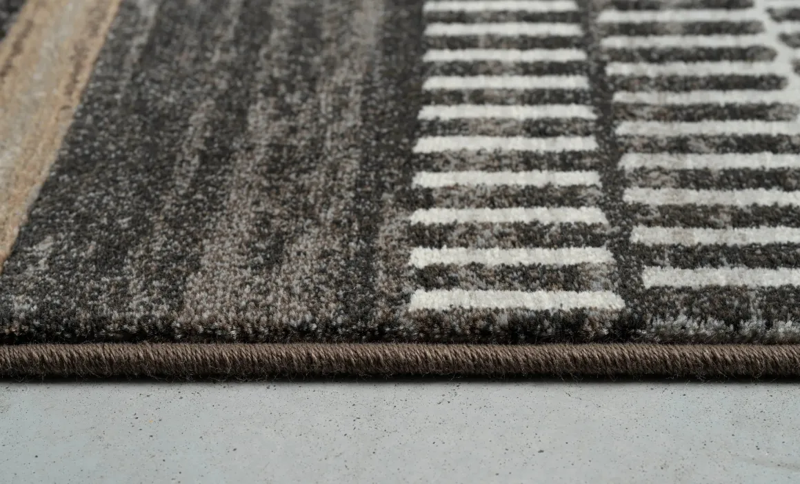 Essentials Haven Rug In Brown, 5’ X 7’