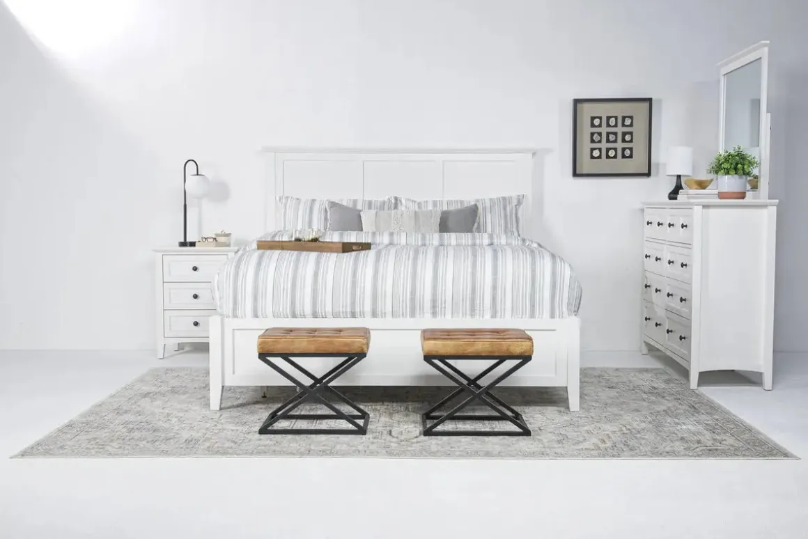 Grace Panel Bed In Raven, Full