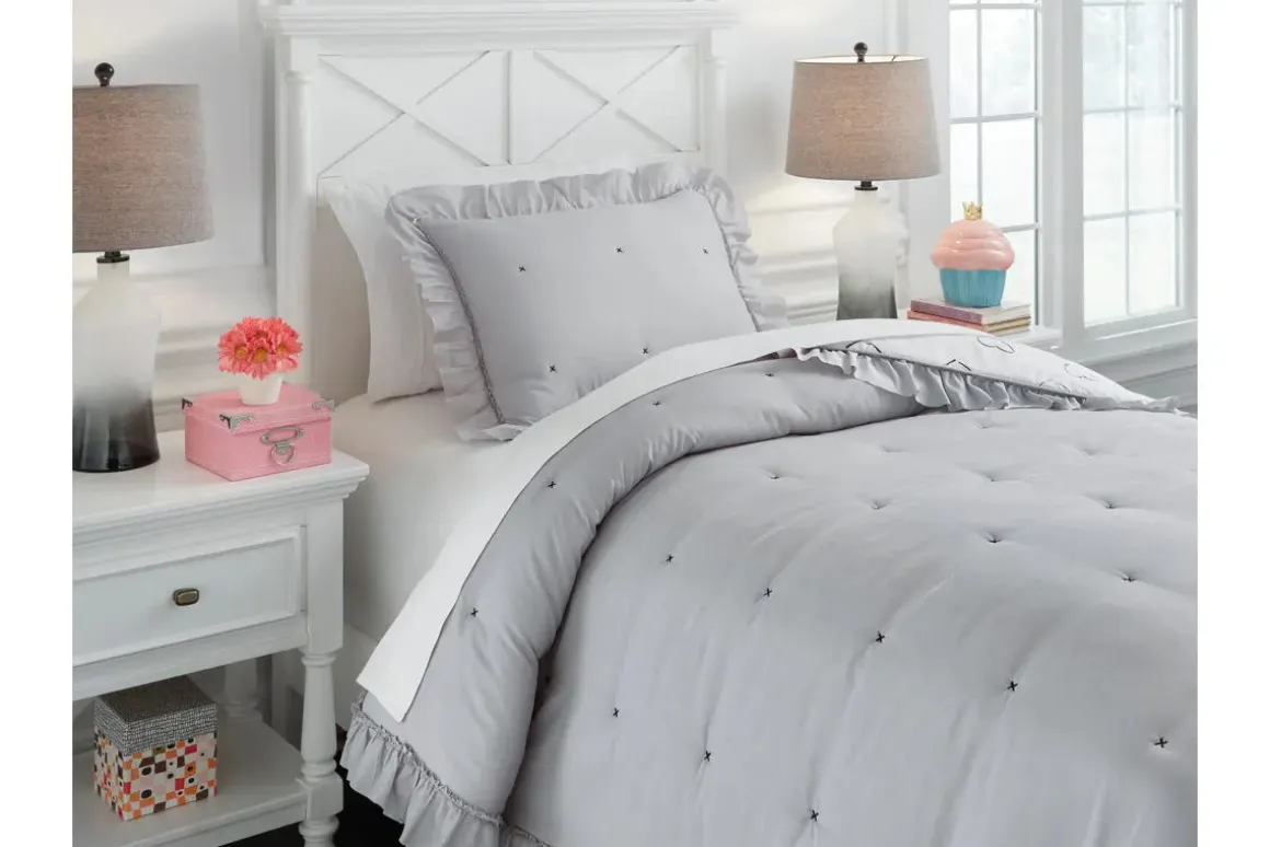 Hartlen 2 Piece Coverlet Set, Twin
