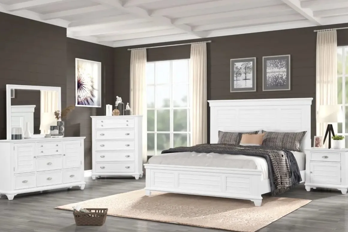 Jamestown Chest In White