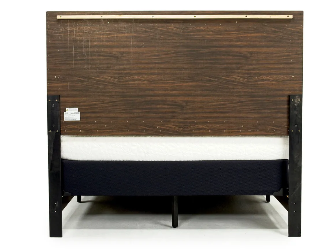 Naialyn Panel Bed In Gray, Full