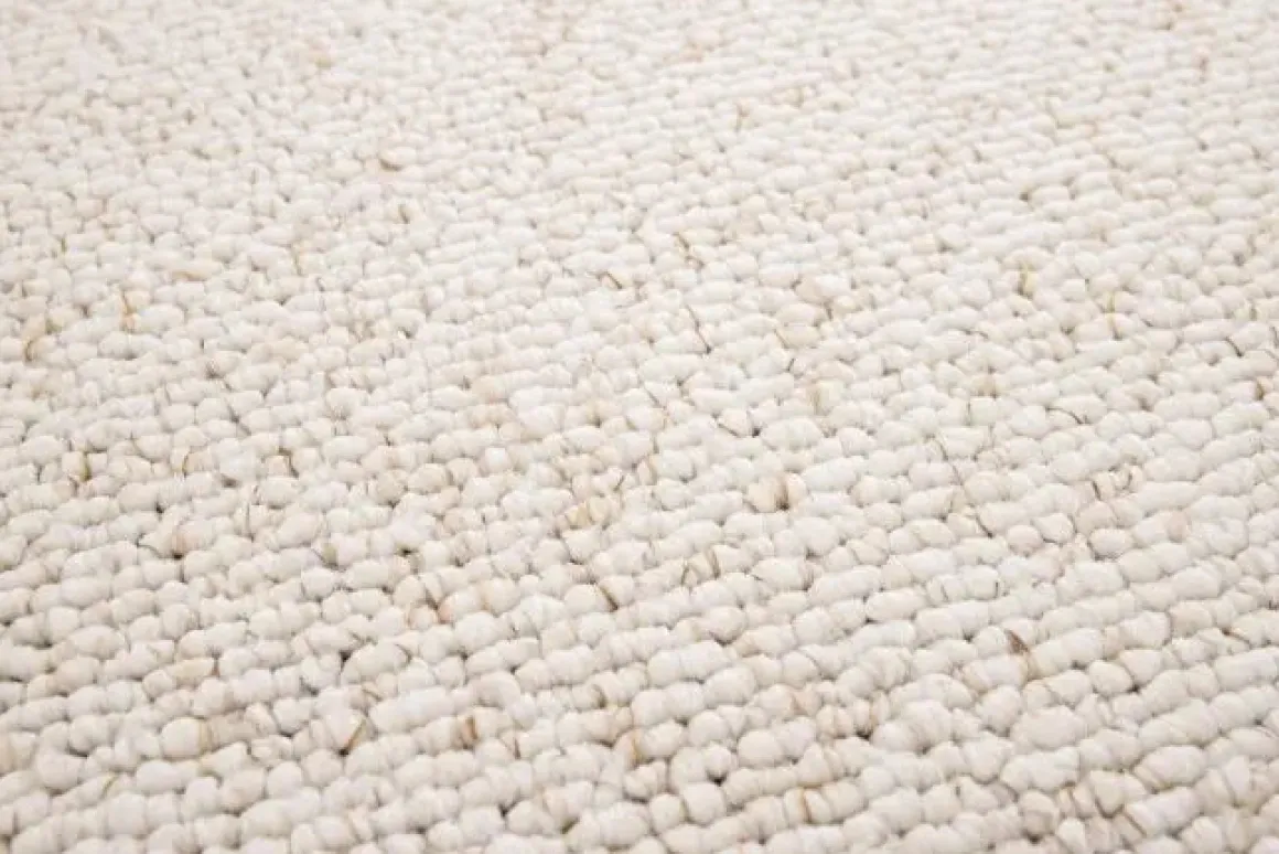 Pablo Linea Rug In Ivory & Sand, 5’ X 7’